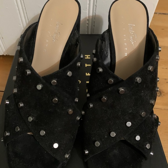 424 Fifth Jade1 black suede mules silver studs sz7 - Picture 4 of 5